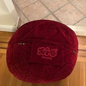 Love sac mini sac “beanbag” style poof